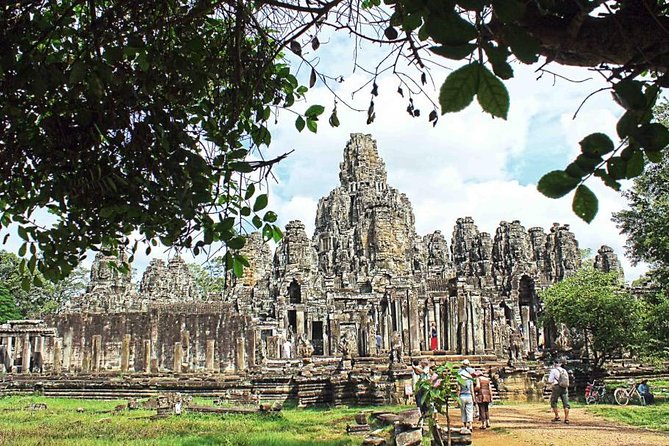 Angkor Wat Bayon Ta Prohm Temple Shared Tour - Guides Specialized Services