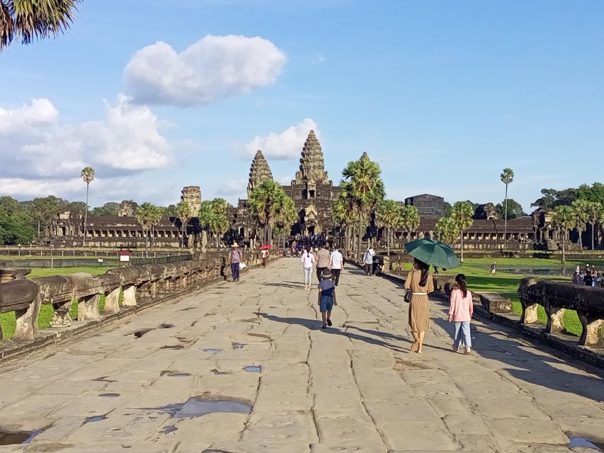Angkor Wat Sunrise Small Group Private Tour - Common questions