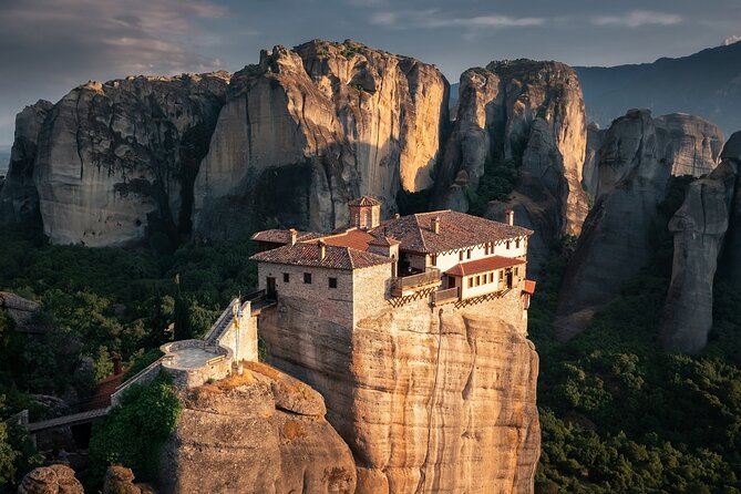 Athens to Meteora Daytrip by Train in Spanish Language - Local Agency - Authenticity Verification