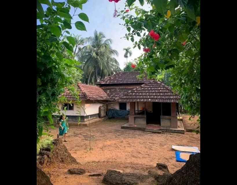 Backwater Cruise, Cloth Weaving, Coir Spinning, Kerala Lunch - Directions for the Tour