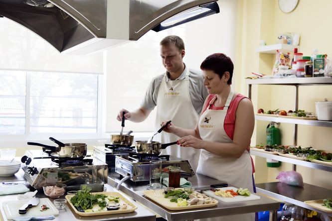 Bangkok: Half-Day Thai Cooking Class With Market Tour - Common questions