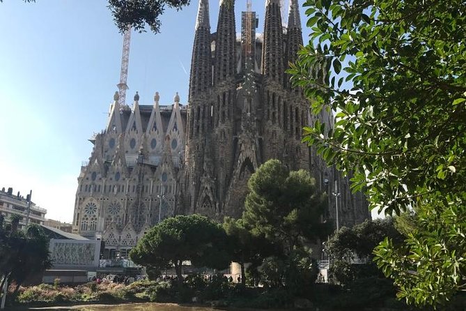 Barcelona Sagrada Familia Highlights: Max 6 People Afternoon Tour - Directions