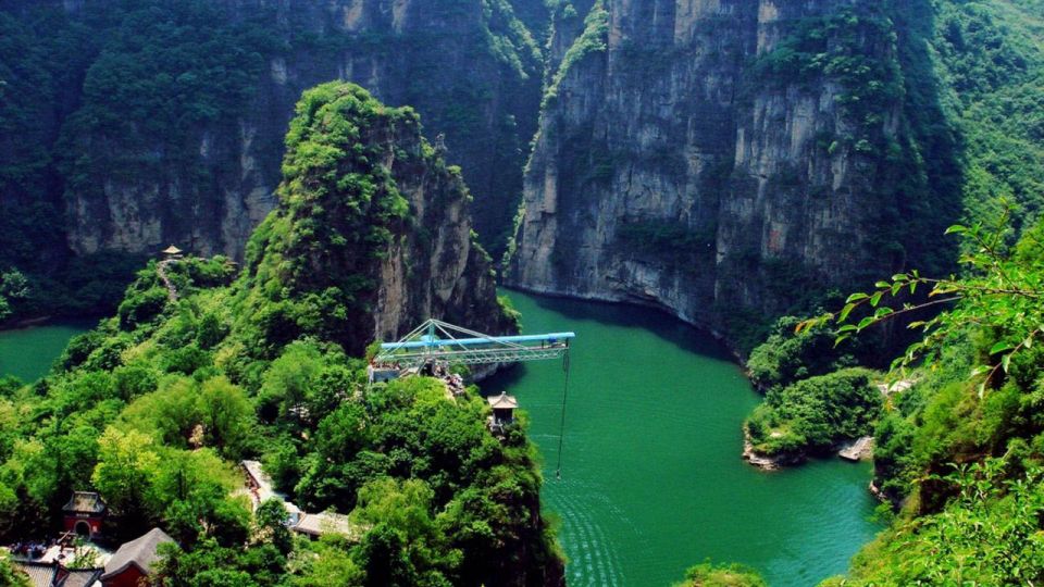 Beijing: Longqing Gorge, Ming Tombs & Lunch Private Day Tour - Common questions