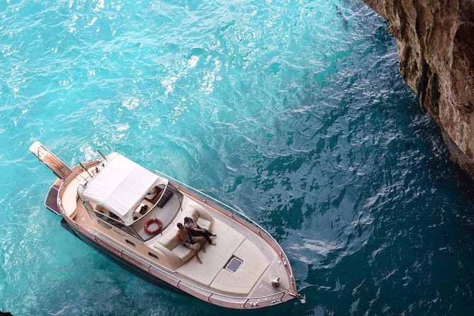 Boat Excursion Capri Island: Small Group From Positano - Crew Appreciation and Customer Concerns