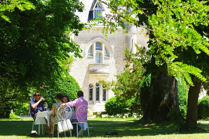 Bordeaux Super Saver Médoc Wine Tour With Lunch Plus St Emilion and Appetizer - Practical Information
