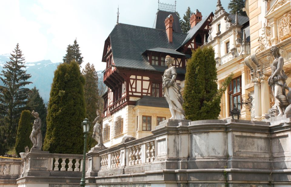 Bucharest: Dracula's Castle, Peleș Castle & Brașov Day Trip - Booking Information