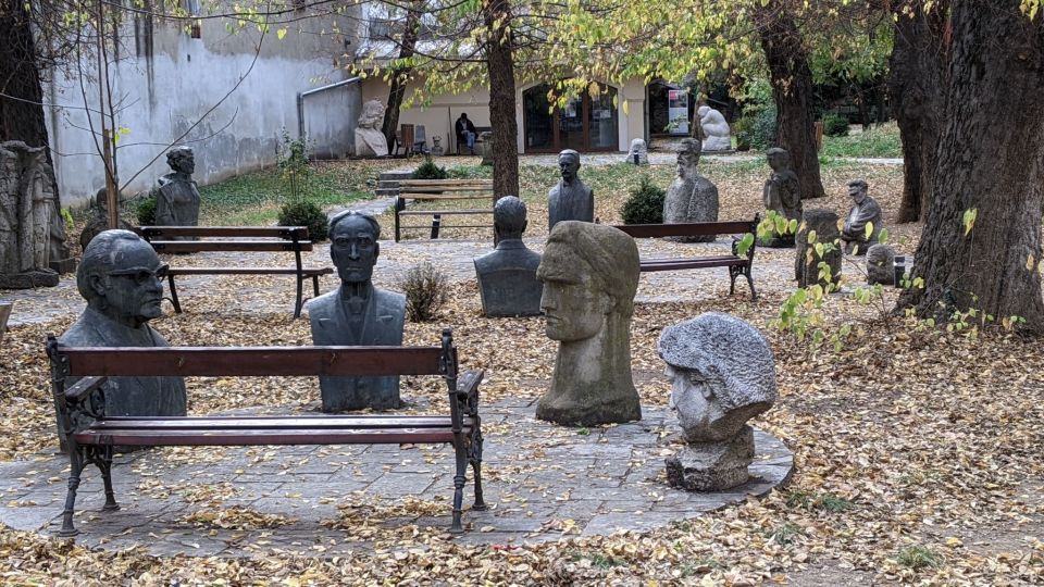 Bucharest: Old Town & Trendy Quarter Self-guided Walk - Interacting With Local History