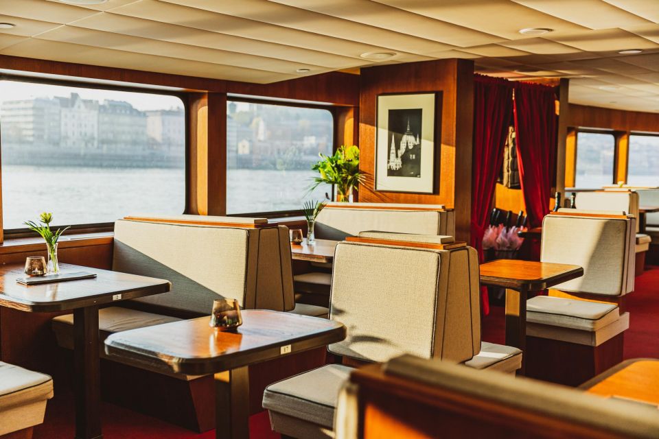 Budapest: Premium Daytime Cruise With Tokaj Frizzante - Common questions