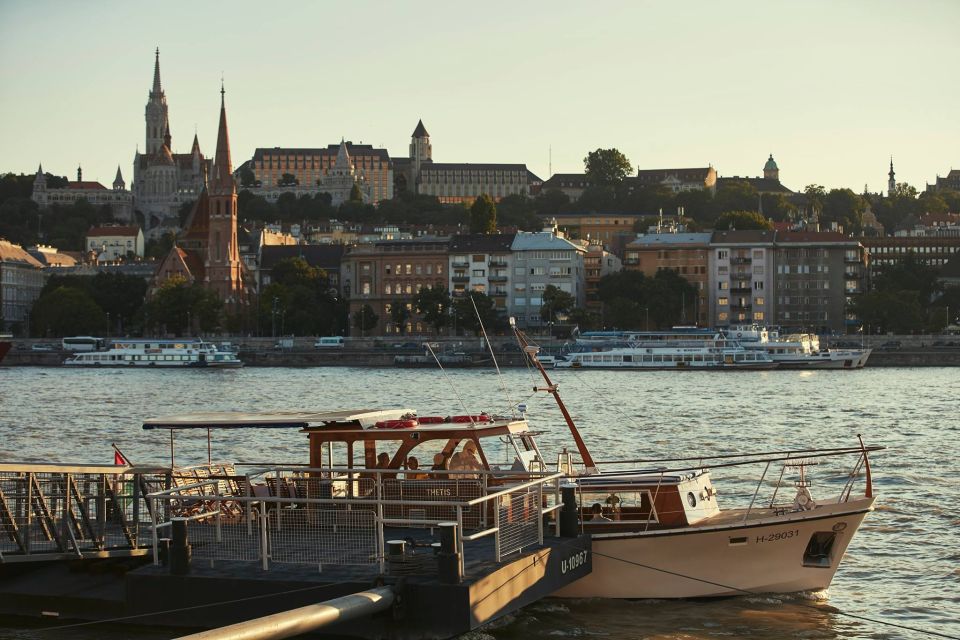 Budapest: Private Danube Yacht Cruise With Welcome Drink - Customer Reviews