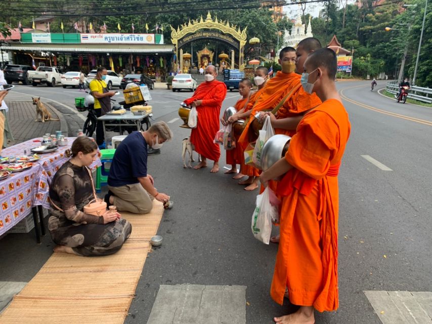 Chiang Mai: Doi Suthep, Wat Umong, and Pha Lat Sunrise Tour - Tour Itinerary