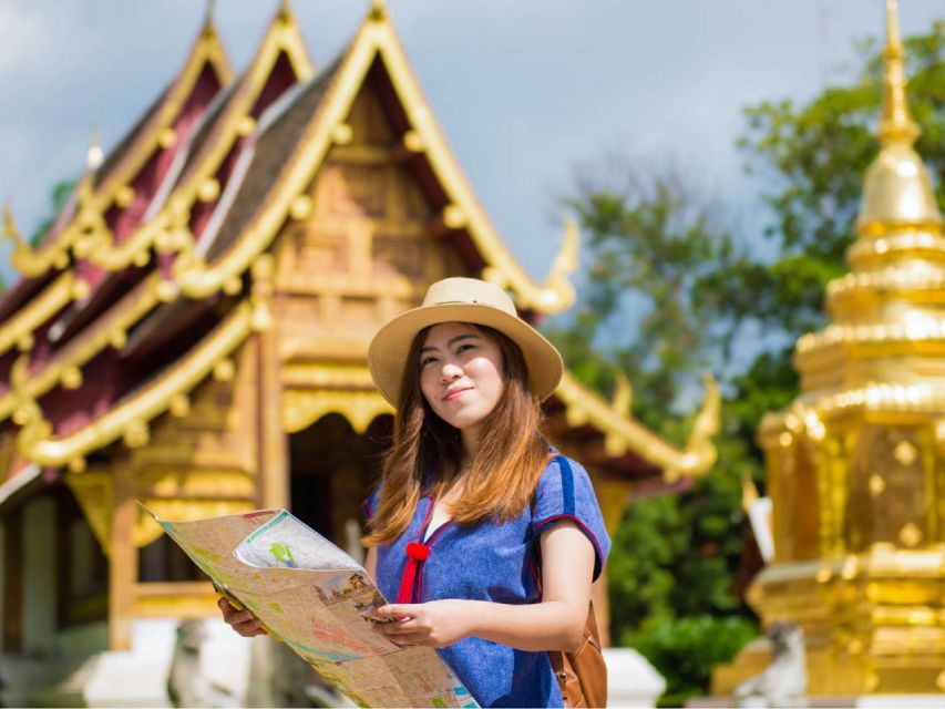 Chiang Mai: Old City and Temples Guided Walking Tour - Tour Duration and Flexibility