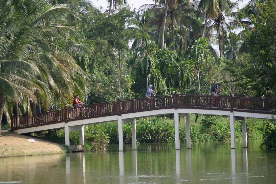 Colors Of Bangkok: 4-Hour Small Group Bike Tour - Important Notes for Participants