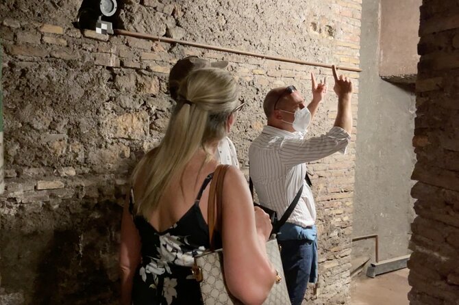 Colosseum Underground Guided Tour - Guide Alessio and Small Group Experience