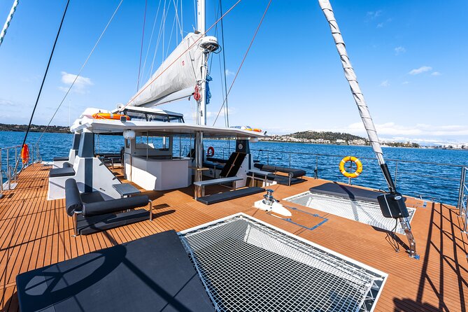 Comfort Max Catamaran Caldera Cruise With BBQ and Drinks - Traveler Feedback