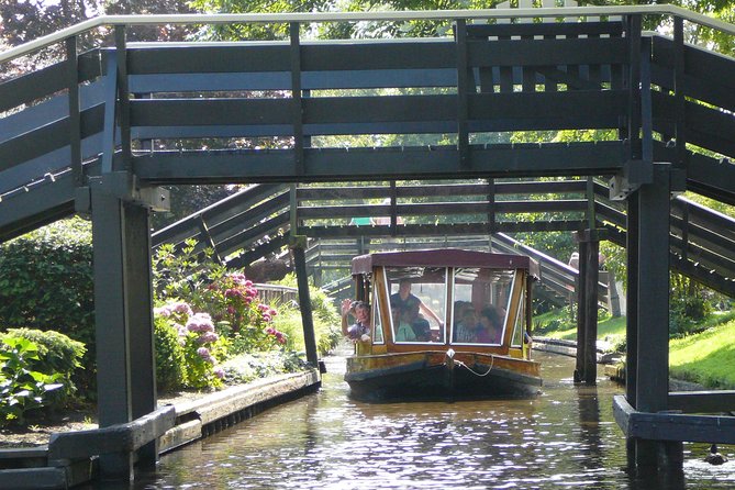 Cruise Giethoorn - Traveler Photos Opportunity