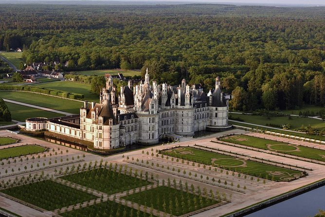 Day at the Castles of Chenonceau and Chambord From Blois - Return Journey to Blois