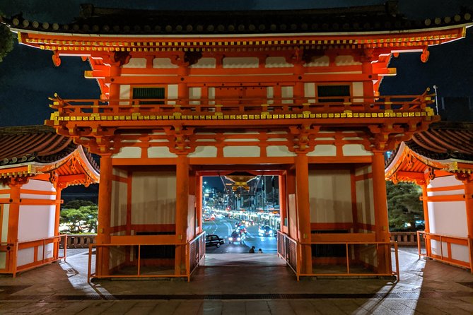 Discover Kyotos Geisha District of Gion! - Shirakawa Minami-Dori: Photogenic Gion Street