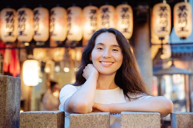 Dotonbori Nightscapes: Photoshooting Tour in Dotonbori" - Immersive Photoshoot Experience