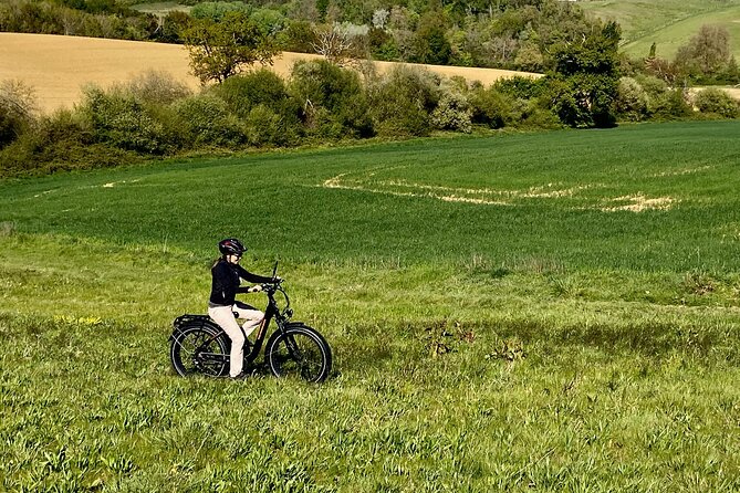 E-Bike Rentals and Circuits - Helpful Resources and Assistance