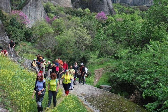Easy Hiking Adventure at Meteora - Enjoying Local Cuisine and Culture
