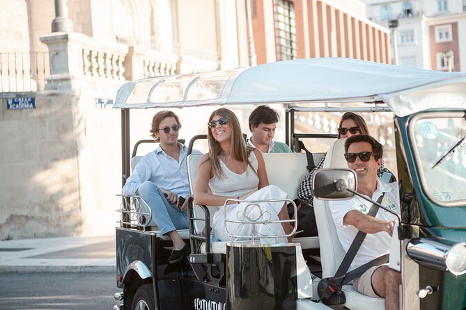 Expert Tour of Madrid in Private Eco Tuk Tuk - Knowledgeable Guides