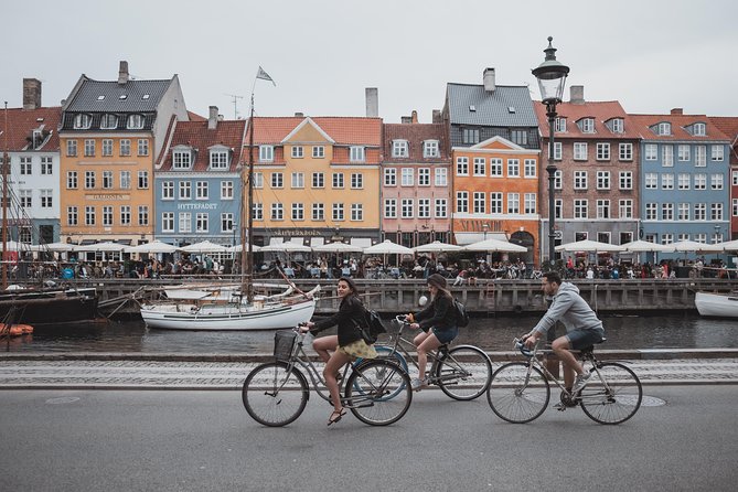 Explore Copenhagen in 1 Hour With a Local - Experience Details