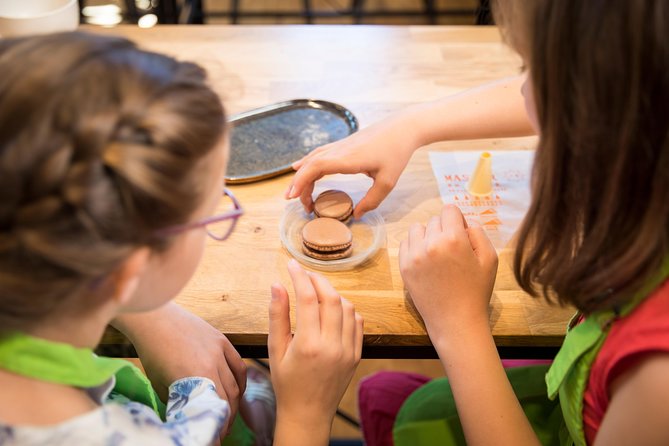 Family Experience-Macaron Bakery Class at Galeries Lafayette - End Point