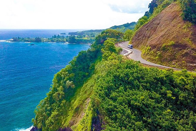 Famous Road to Hana Waterfalls & Lunch by Mercedes Van - Weather-Related Cancellations