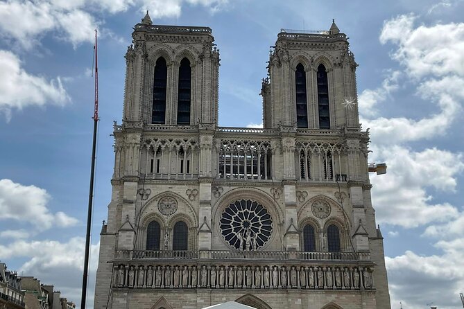 Famous Sights of Paris- Private Tour With Pick-Up and Drop-Off - Seine River Cruise