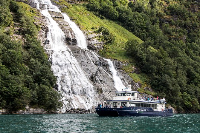 Fjord Cruise From Ålesund to Geirangerfjord Round Trip - Overall Guest Experience Evaluation