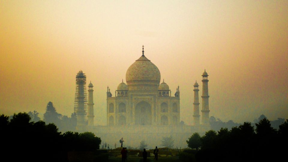 From Bangalore: Day Tour to Agra and Taj Mahal by Plane - Highlights of Agra and Taj Mahal