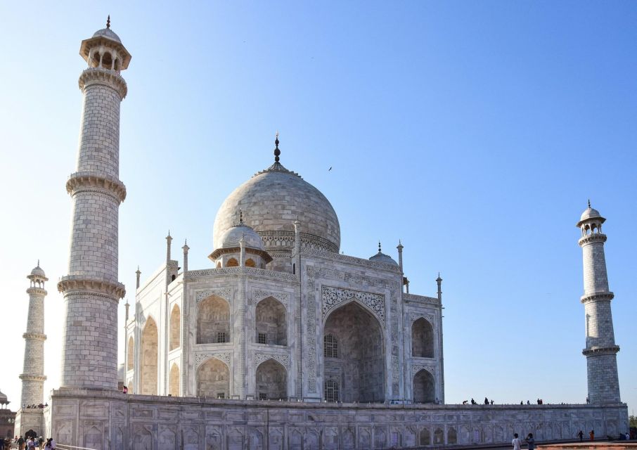 From Bengaluru: 2-Day Taj Mahal Tour With Flight & Hotel - Private Group Experience