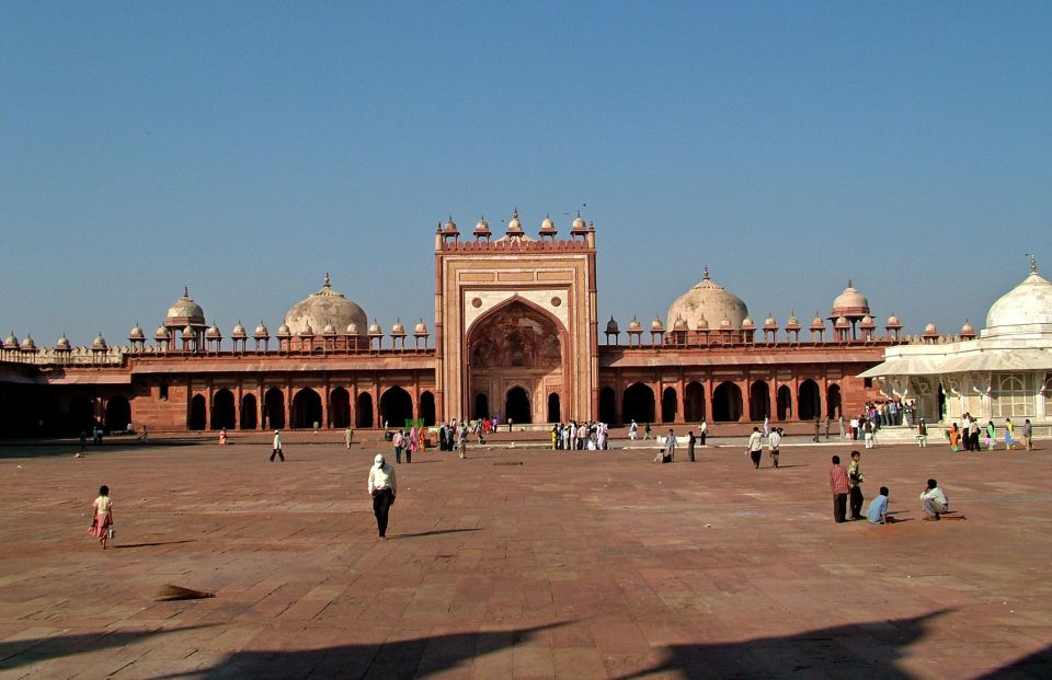 From New Delhi: Golden Triangle & Chand Baori Guided Tour - Common questions