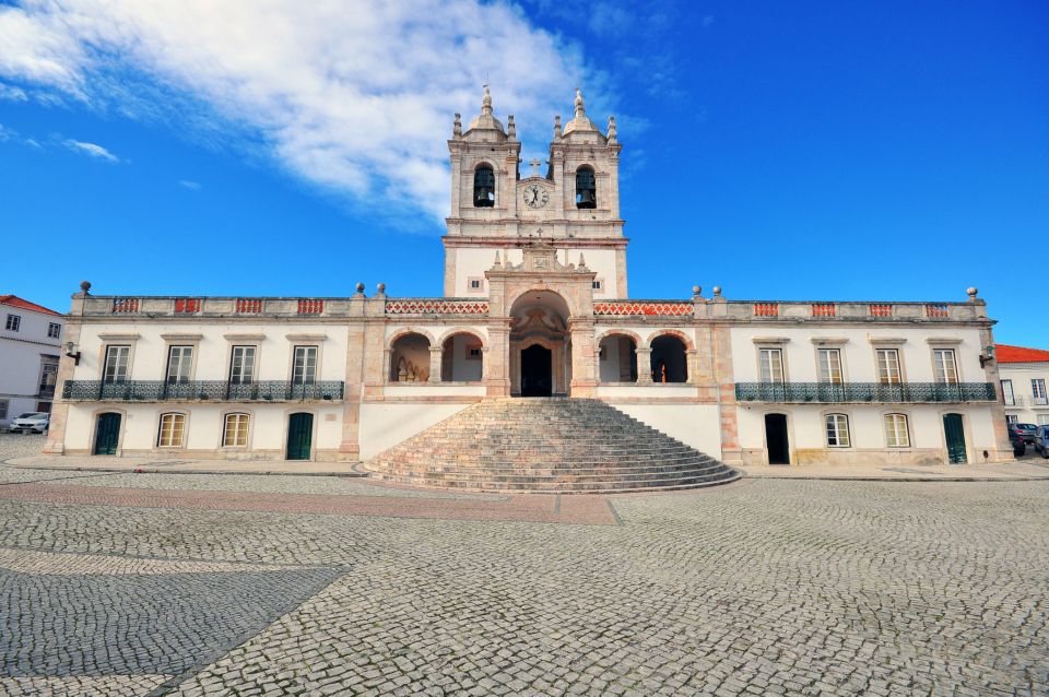 Full Day Private Tour: Fátima, Batalha & Óbidos From Lisbon - Location, Attractions, and Return Time