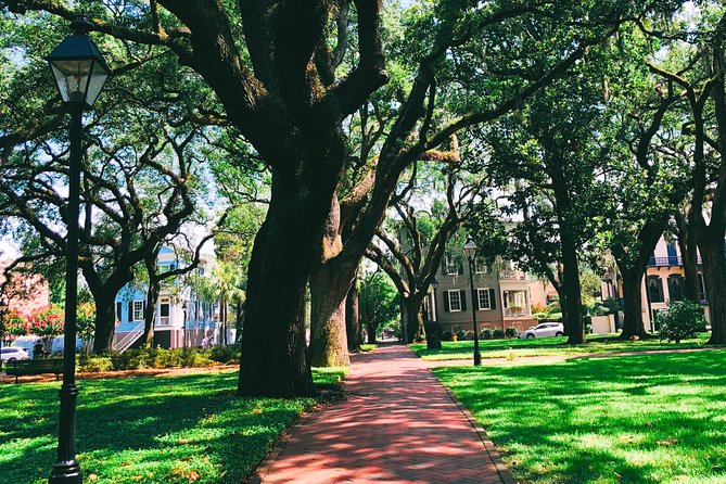 Genteel and Bards Savannah History Walking Tour - Cancellation Policy and Weather Considerations