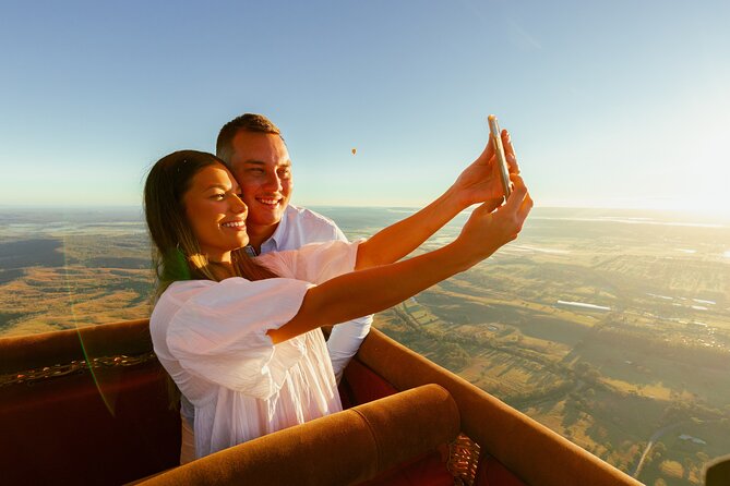 Gold Coast Hot Air Balloon Winery Breakfast Return Transfers - Scenic Balloon Flight