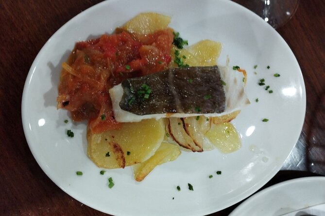 Guided Tapas Tour Hondarribia From Hendaye With Food and Drinks - Additional Information