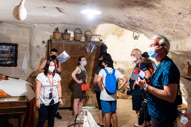 Guided Walking Tour of Sasso Barisano and Sasso Caveoso - Common questions