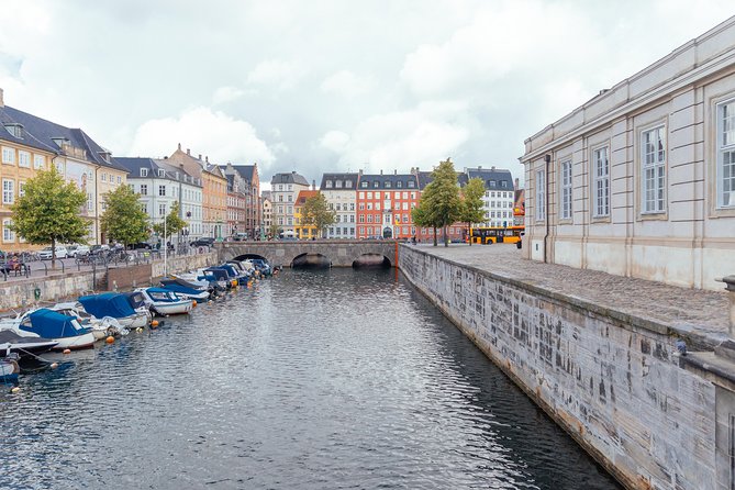 Highlights & Hidden Gems of Copenhagen: Private Walking Tour - Negative Review
