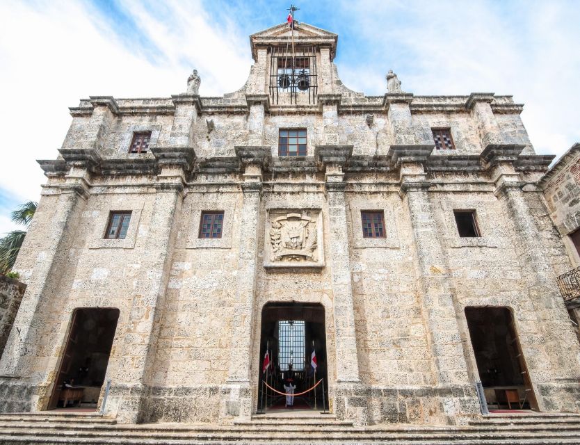 Historical City Tour in Zona Colonial - Activity Duration and Language Options