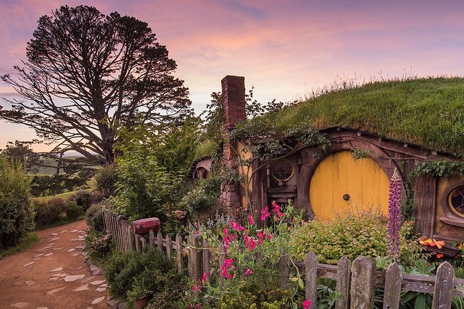 Hobbiton Movie Set Small Group Tour From Auckland - Common questions