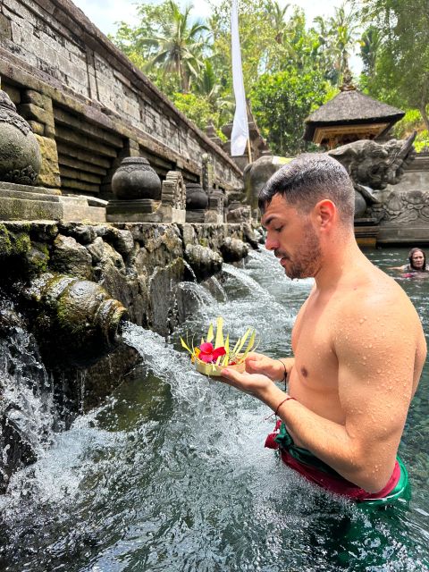 HOLY BATH IN TIRTA EMPUL TEMPLE - Common questions