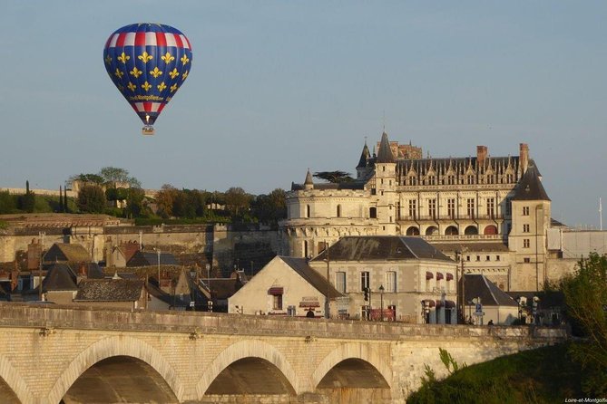 Hot Air Balloon Flight Over the Castle of Chenonceau / France - Common questions