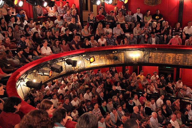 How to Become a Parisian in 1 Hour? The Hit Comedy Show 100% in English in Paris - Show Accessibility and Recommendations