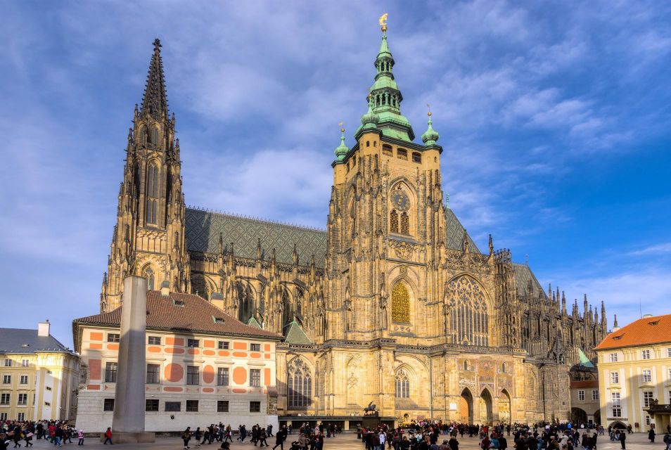 Hradčany Prague Castle Guided Tour, Tickets, Transfers - Location and Live Guide Insights
