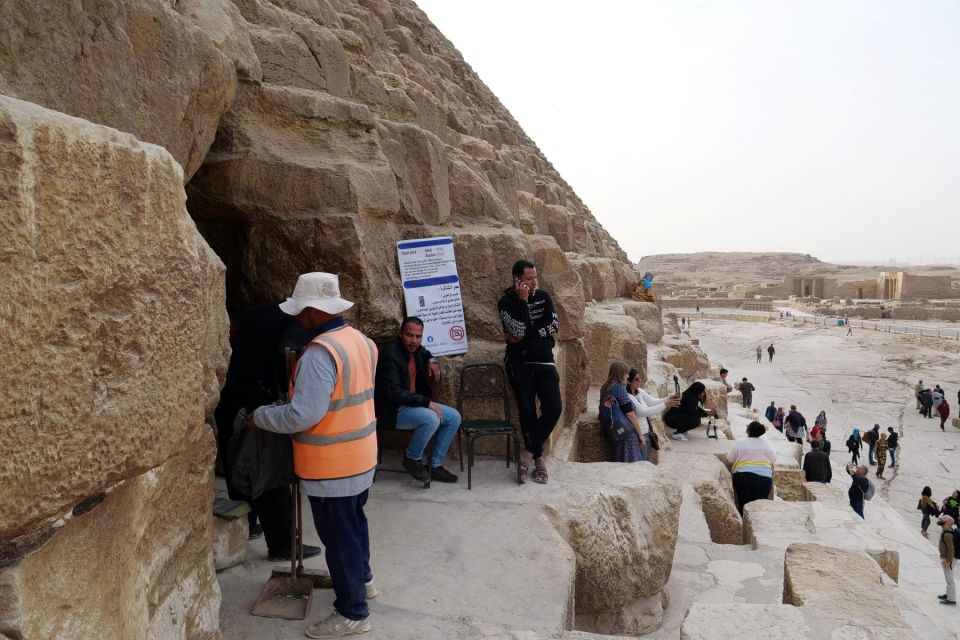 Hurghada: Cairo Museum, Giza Plateau, and Giza Pyramids Tour - Common questions