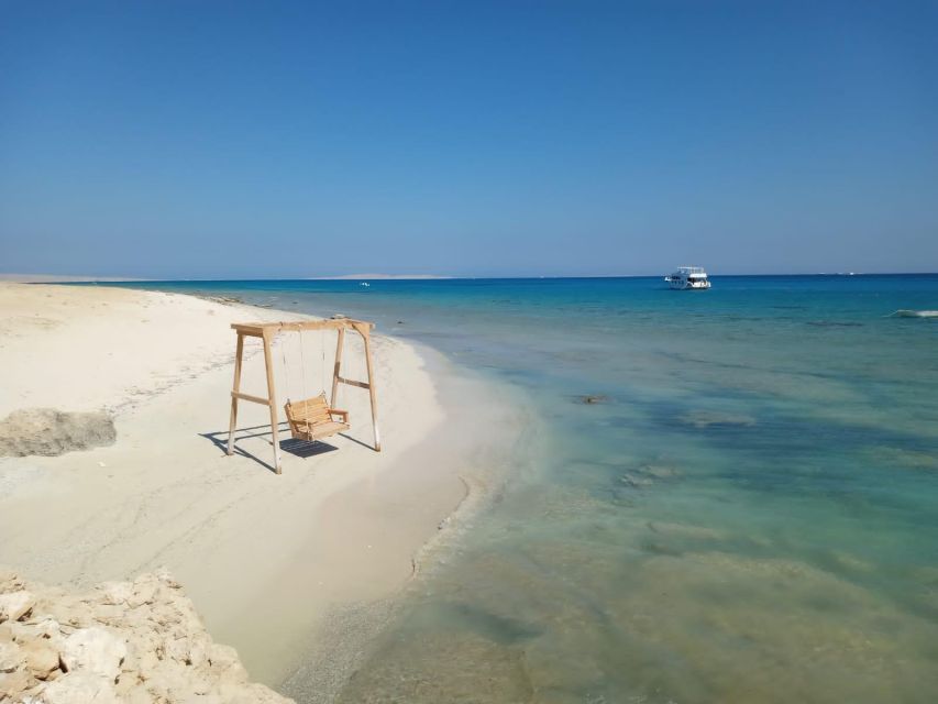 Hurghada : Sunset & Barbecue at Magawish Island By Speedboat - Itinerary Overview