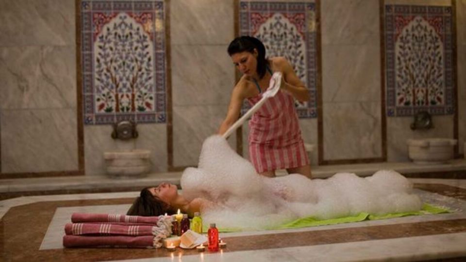 Hurghada: Turkish Bath and Full Body Massage With Transport - Multilingual Host/Greeter Services