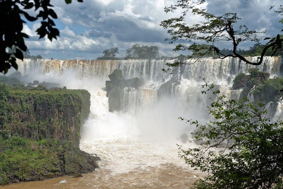 Iguazu Falls: One-Day Tour on the Argentine Side - Pickup and Drop-off Services