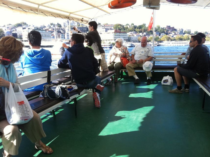 Istanbul: Bosphorus Boat Tour and Two Continents With Lunch - Common questions